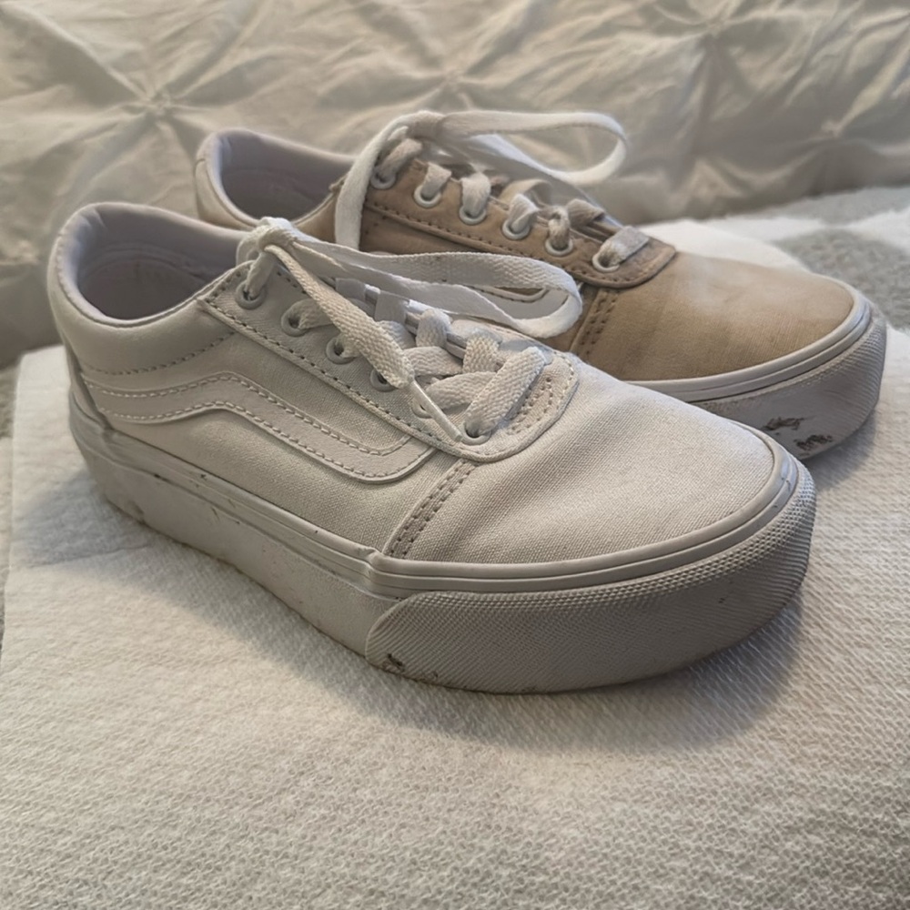 Girls Vans Ward Platform Sneakers Size 2.0